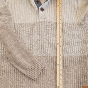 Weatherproof V-Neck Sweater in Beige, Tan and Cream. Men's M 100% Acrylic